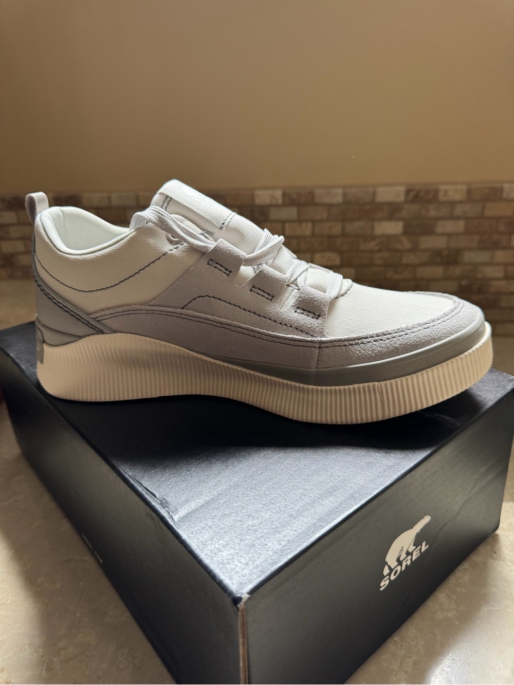Sorel Women's Out N About™ IV Low Sneaker Waterproof